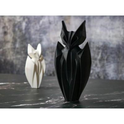 Gotik Siyah ve Minimalist Beyaz Yarasa Heykel Seti - Dekoratif ve Şık Tasarım (17 cm & 11 cm)